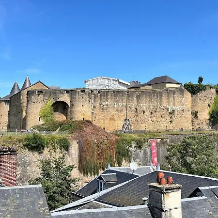 S Bayleved'air Duplex Vue Chateau, Balneo Et Sauna * Sedan